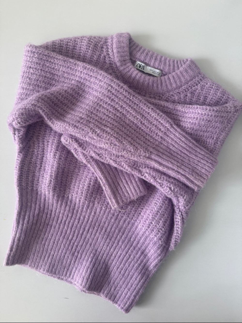 ZARA Pastel Lilac Crewneck Sweater